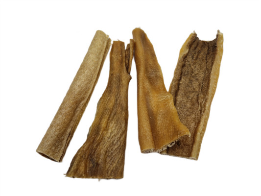 Naturalny gryzak przysmak dla psa Skóra z dzika naturalna 30 cm 1szt.